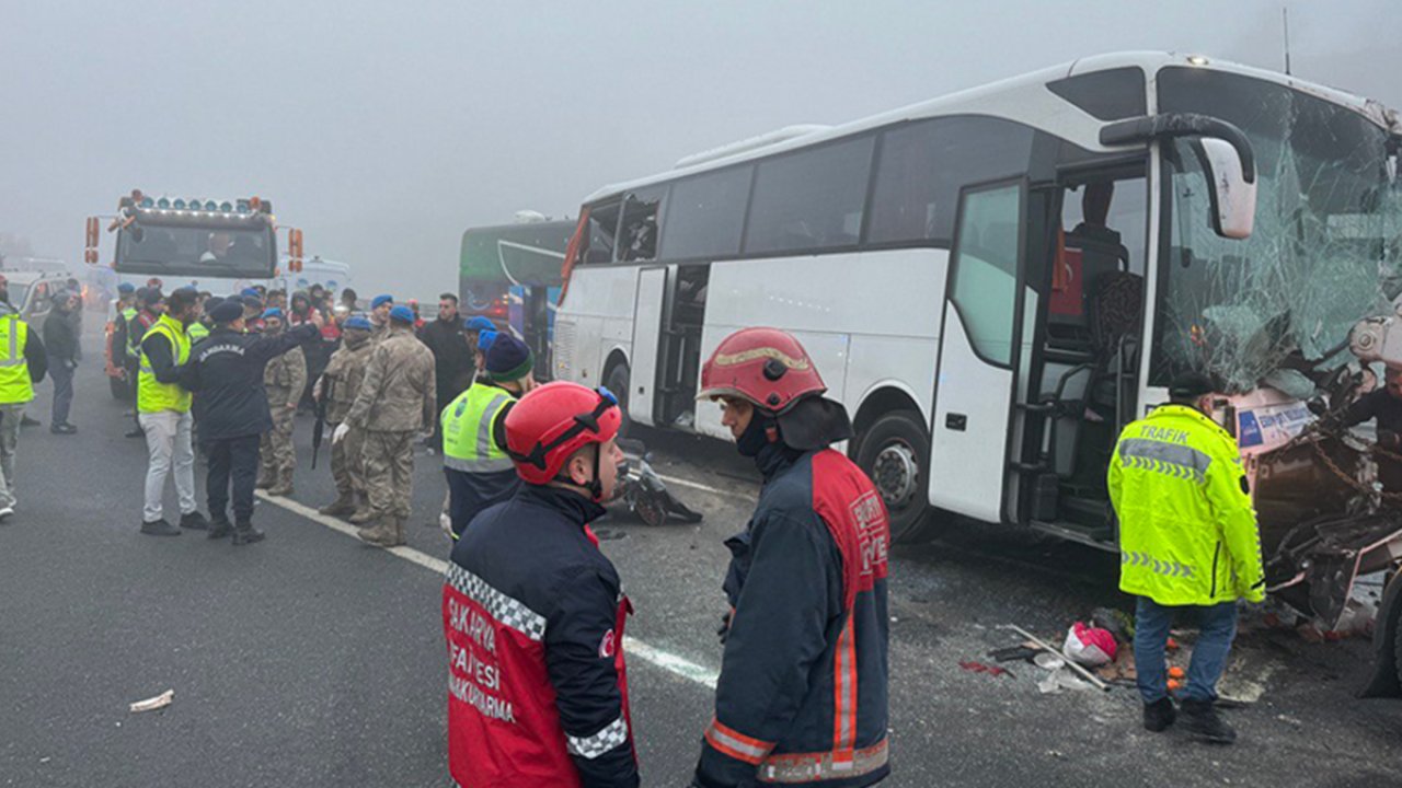 Kuzey Marmara Otoyolu Nda Zincirleme Otob S Kazas Nda Can Kayb