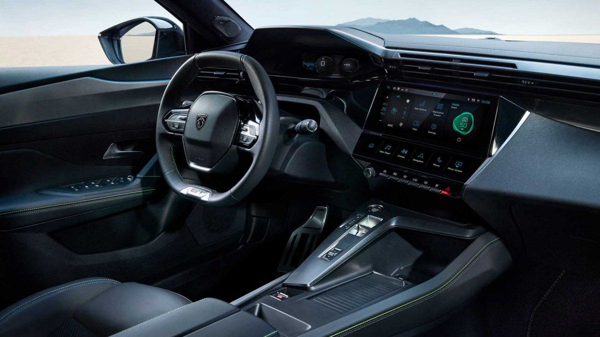 Peugeot 408 8 vitesli yeni modeliyle Türkiye'ye geliyor! Güncel fiyatıyla piyasayı altüst edecek 1