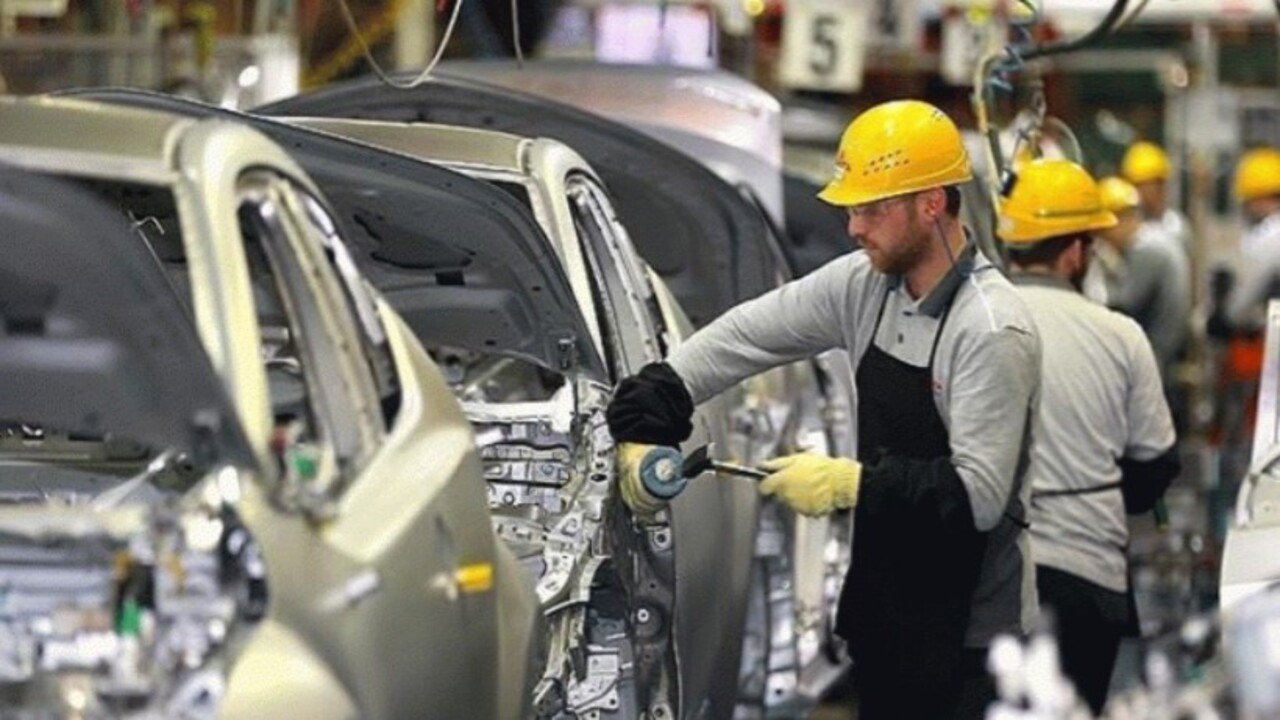 O markanın sevdalıları kahrolacak! Otomobil devi Renault üretimi durduruyor: Tarih açıklandı