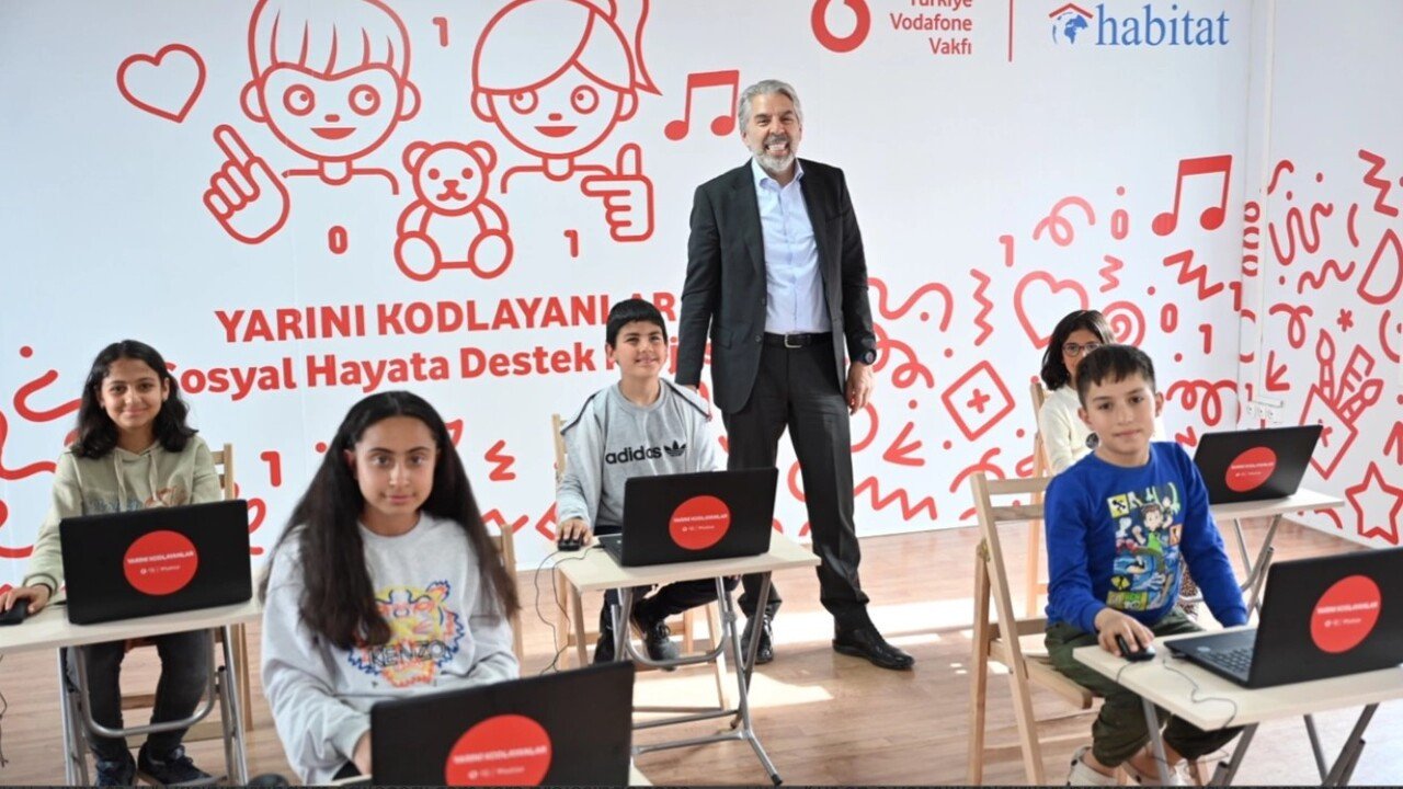 Depremzede vatandaşlar dikkat! Vodafone Türkiye'den gurur verici proje: Önceliği çocuklara verdiler