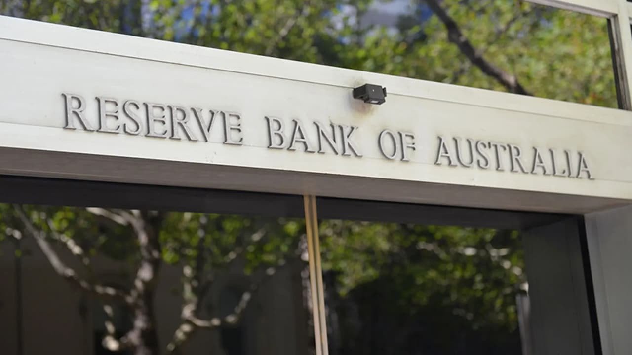 Avustralya Merkez Bankası Faiz Artırımı İhtimaliyle Mücadele Ediyor
