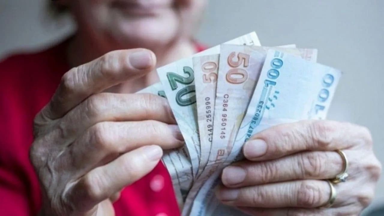 Emeklilere Müjde: 5.000 TL İkramiye Ödemeleri Başladı!