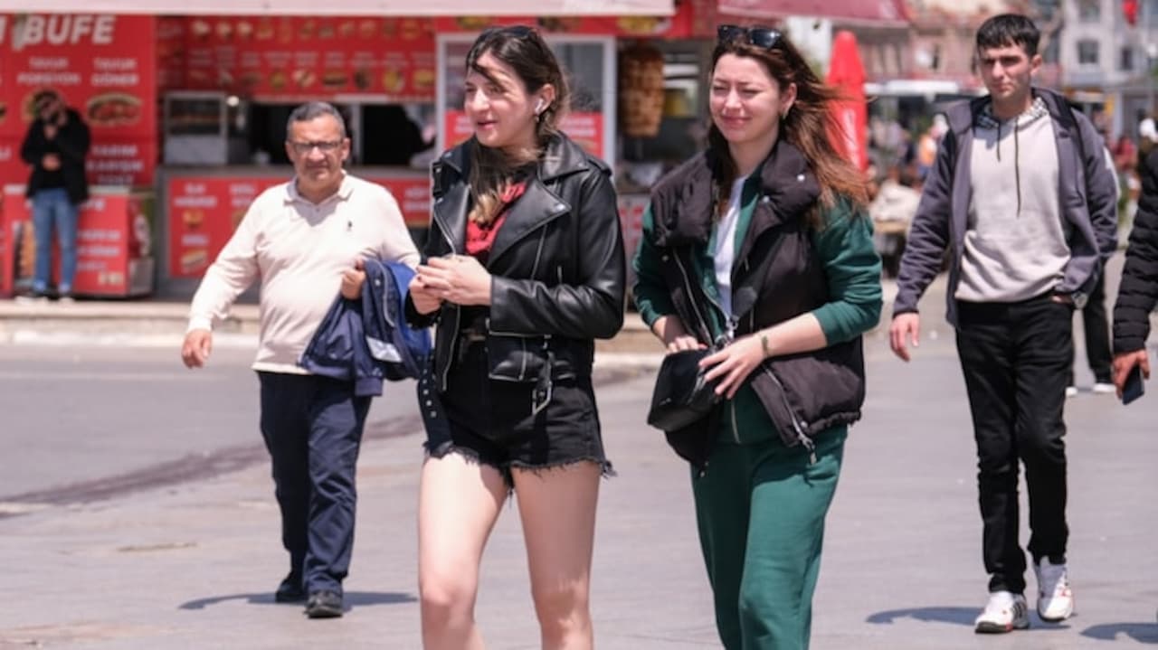 Bahar Müjdesi: Türkiye'yi Sıcak ve Güneşli Bir Hafta Sonu Bekliyor!