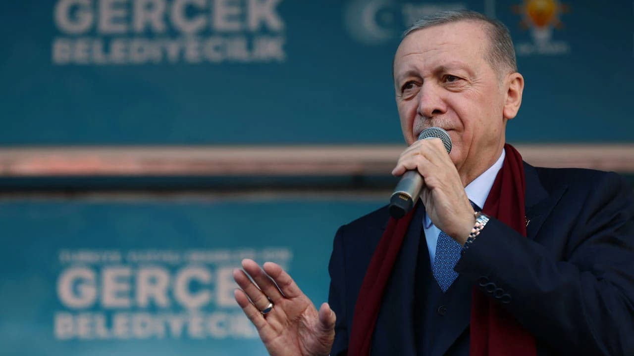 Erdoğan, Sakarya Mitinginde Muhalefeti Sert Bir Dille Eleştirdi: "Kendi Kariyerleri Dışında Hiçbir Şey Görmüyorlar"