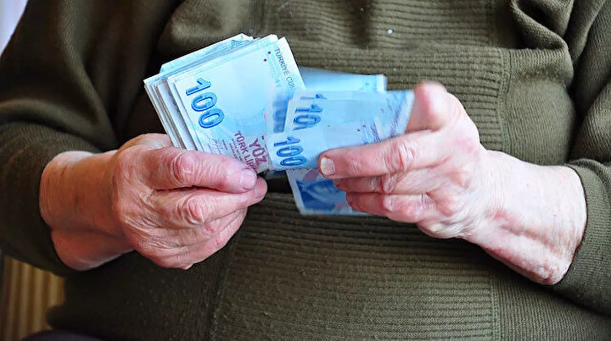 16 milyon emekliye karşılıksız 3 bin lira verilecek! Ödeme tarihi belli oldu