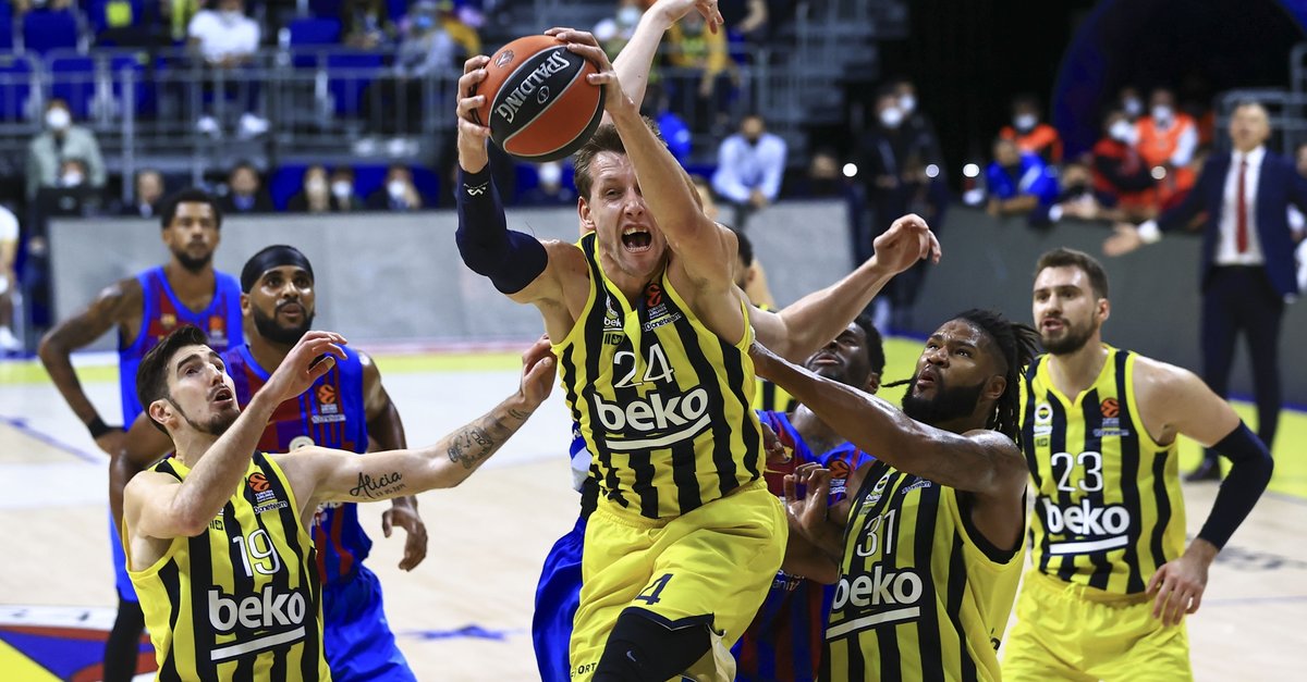 Fenerbahçe Beko'nun Zafer Serisi EuroLeague'de Barcelona'yı Yenerek Tarih Yazdı