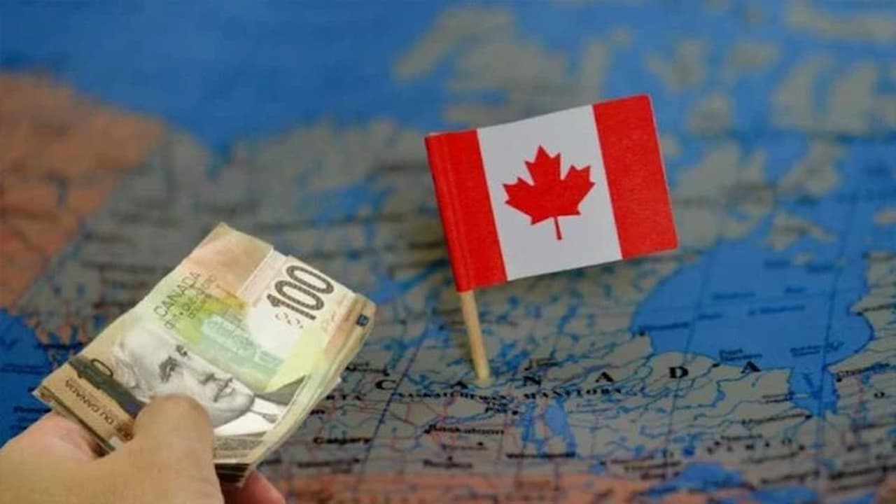 Kanada Doları Düşüşte: Küresel Ekonomik Dinamiklerin Etkisi ve Merkez Bankalarının Rolü