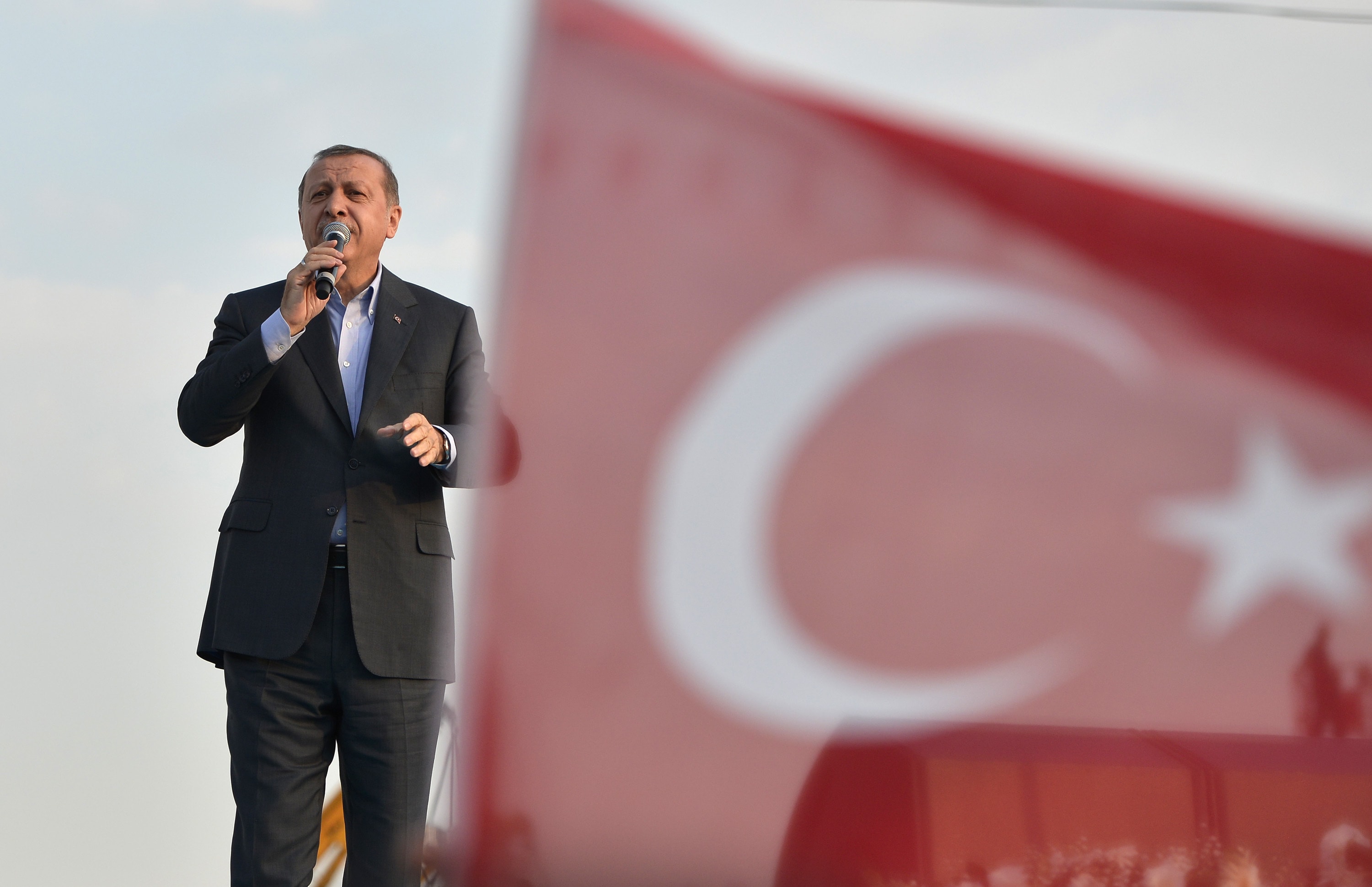İstanbul mitinginde Başkan Erdoğan'dan müjde! Emekliye seyyanen 5 bin lira zam: Yüksek sesle dillendiriliyor