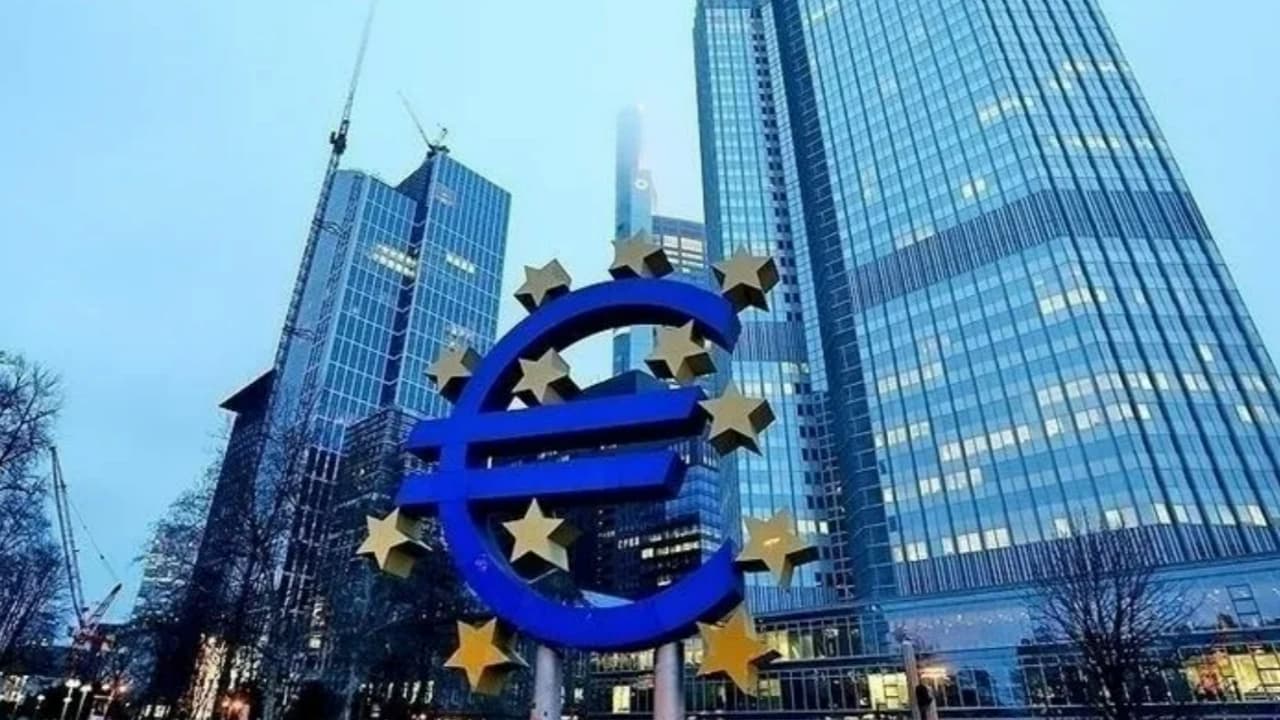 Euro Bölgesi'nde Enflasyon Düşüşe Geçti: Mart 2024'te Yıllık %2,4 ile 28 Ayın En Düşük Seviyesi