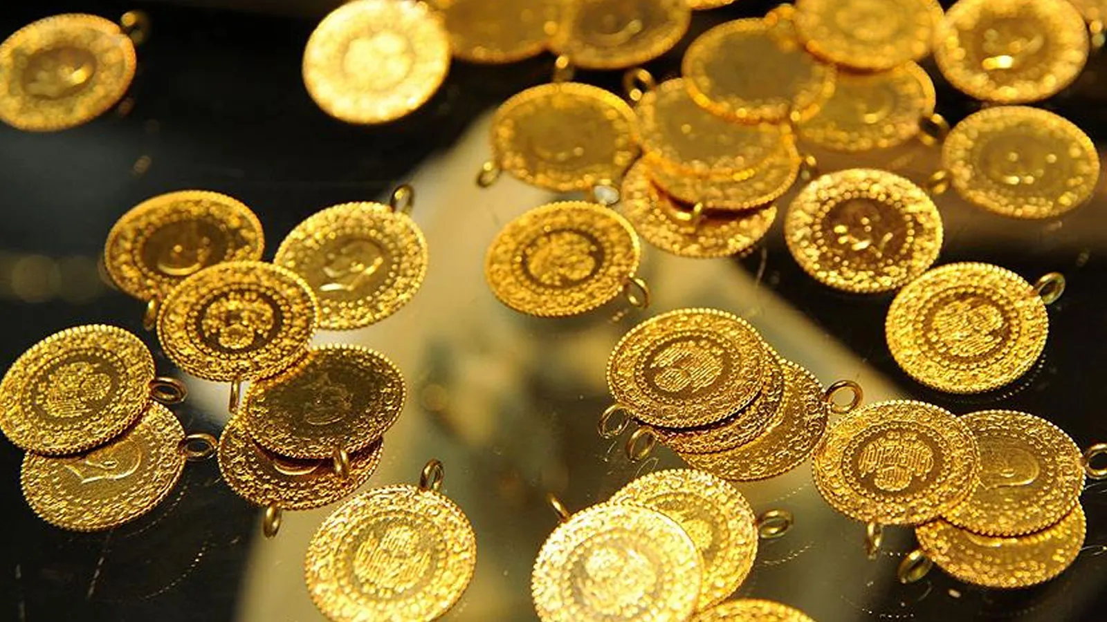 Altın fiyatları yeni rekoru kırdı! Gram altın 2.500 TL'nin de üstüne çıktı