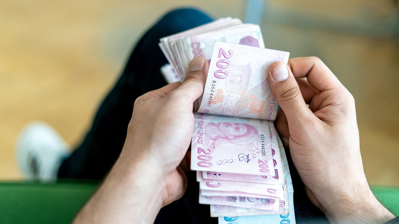Emekli enflasyon zammı sonrası dev gelişme! Asgari ücrete 4.000 TL seyyanen zam