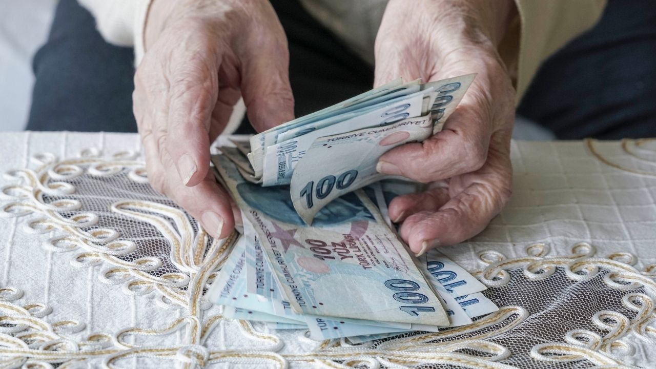Emekli maaşları güncellendi! Emekliye zamlı maaş açıklandı: 25 Ağustos'ta geçerli olacak