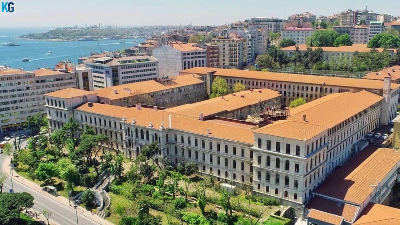 2022 İstanbul Teknik Üniversitesi (İTÜ) Makine Fakültesi Akademik Kadrosu